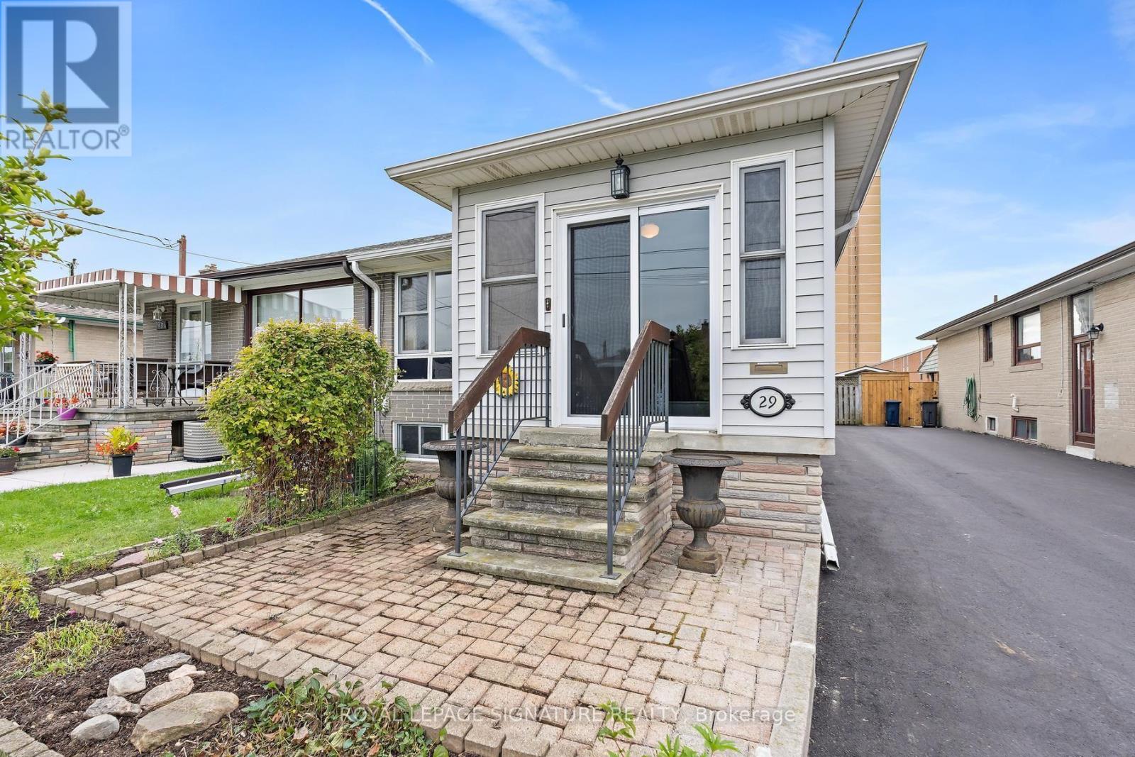 29 Heavitree Drive Property Photo 2