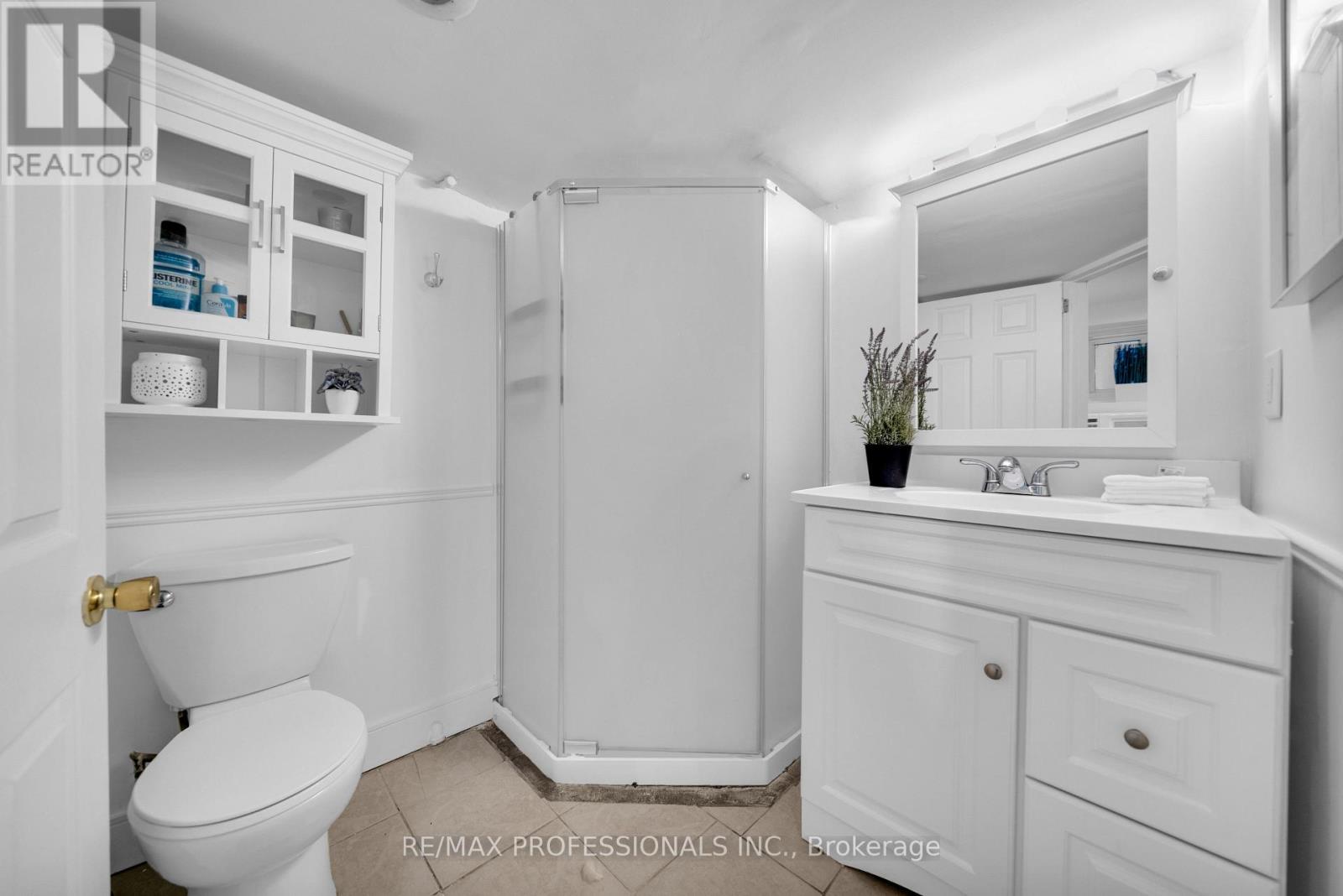 Lower - 176 Sixth Street Property Photo 8