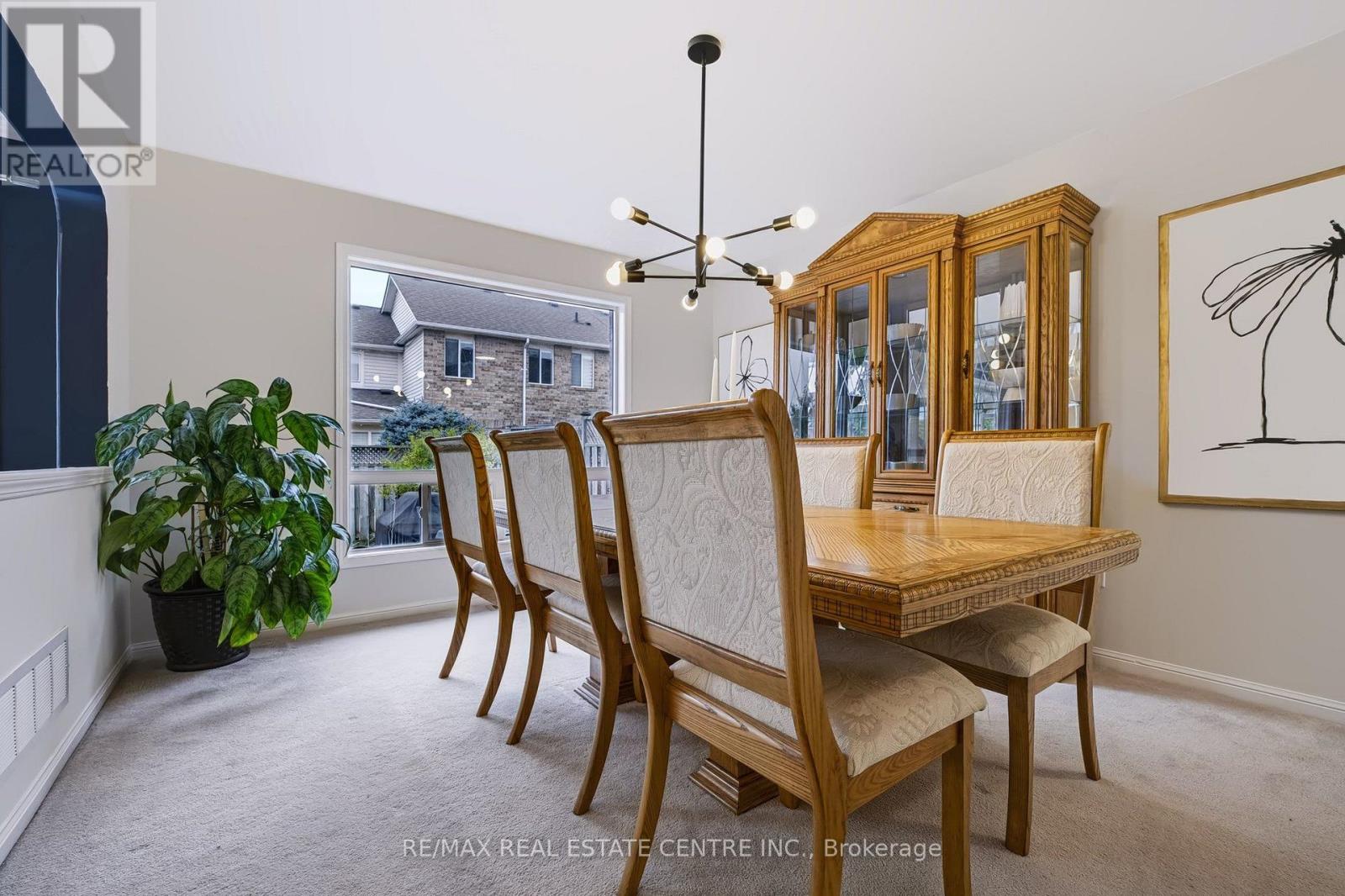 1630 Cartwright Crescent Property Photo 15