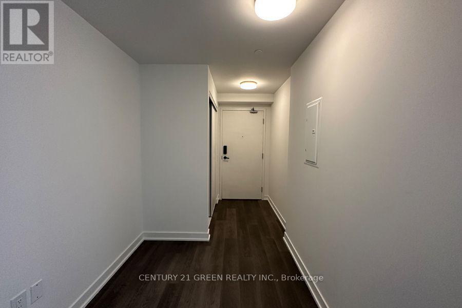 2301 - 3900 Confederation Parkway Property Photo 7