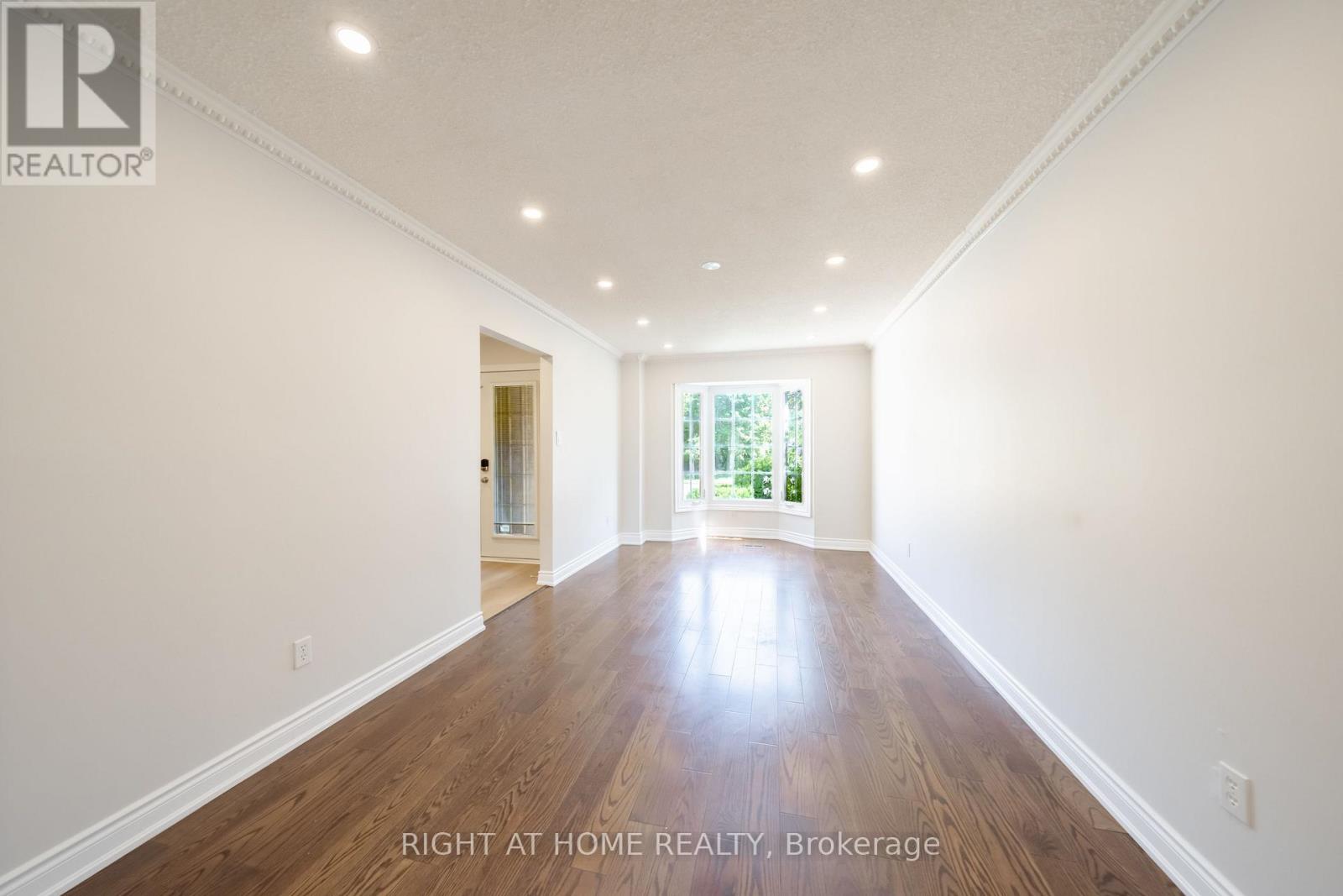 345 Mill Street S Property Photo 16