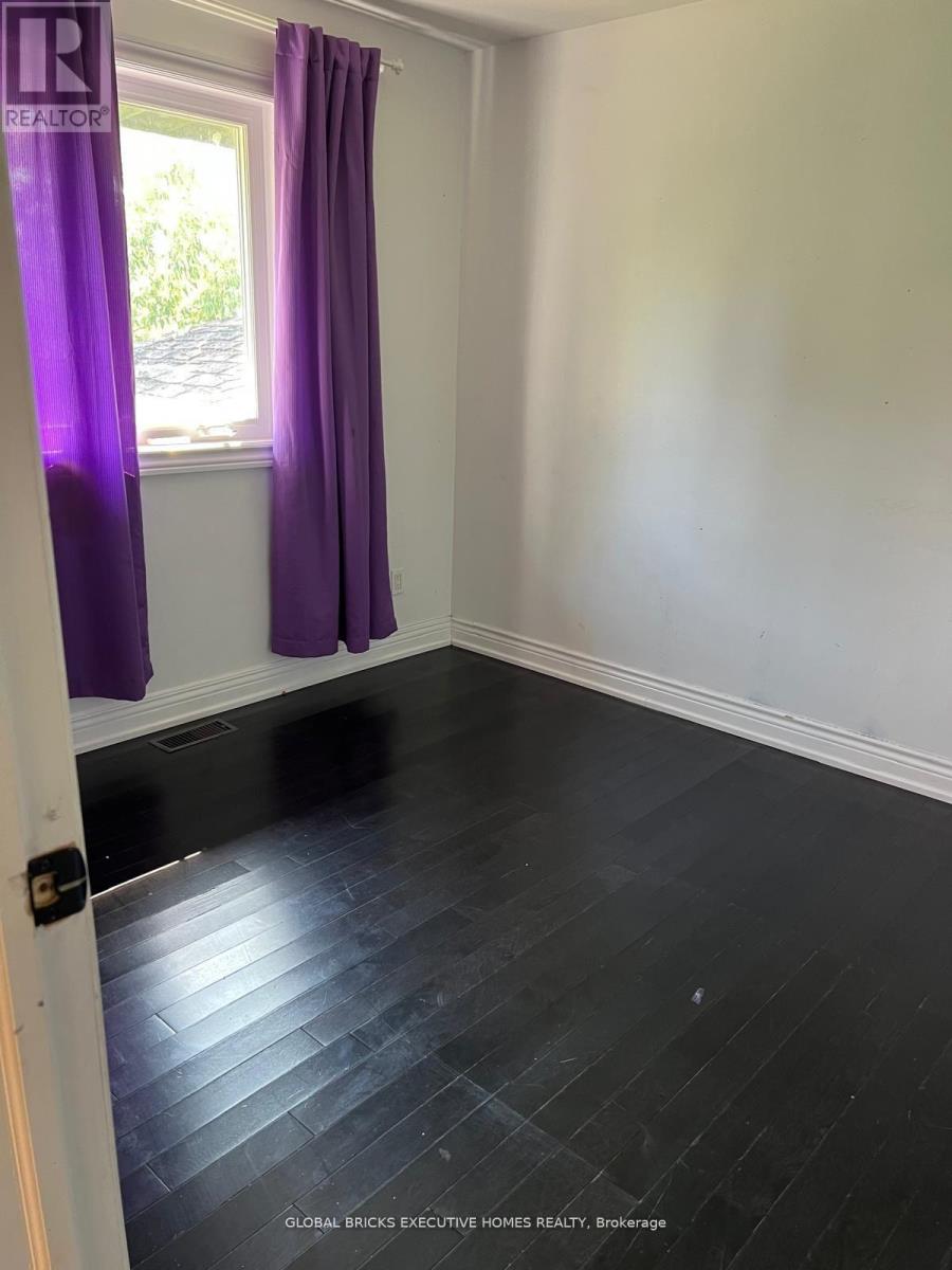 384 Ashbury Road Property Photo 3