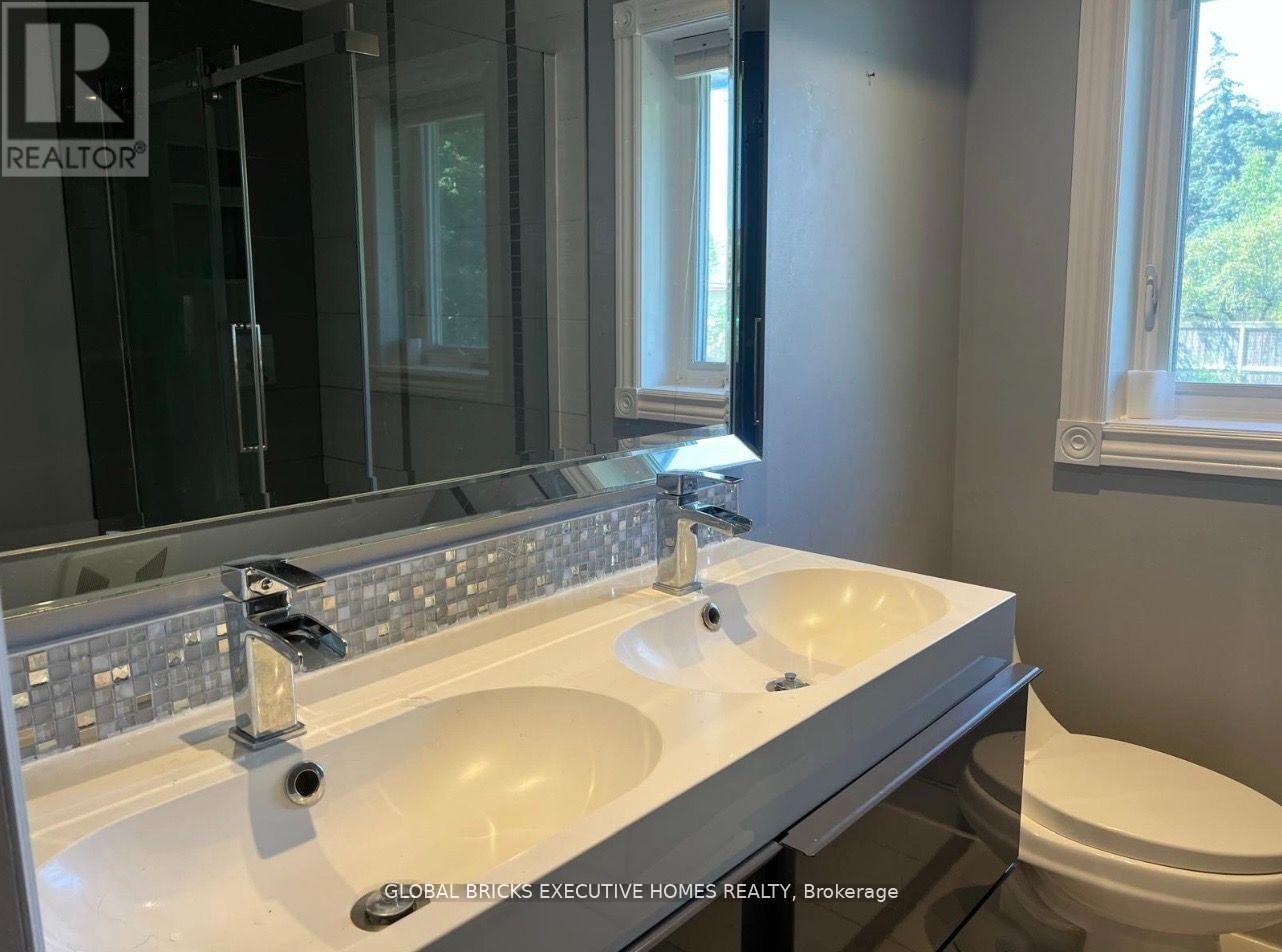 384 Ashbury Road Property Photo 6