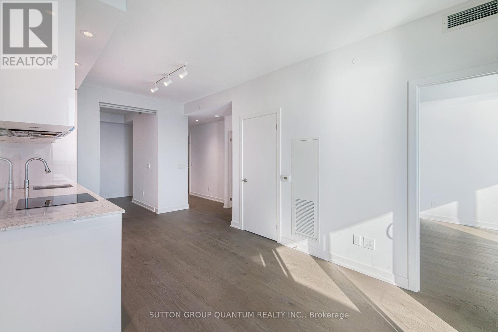 3008 - 1926 Lake Shore Boulevard W Property Photo 11