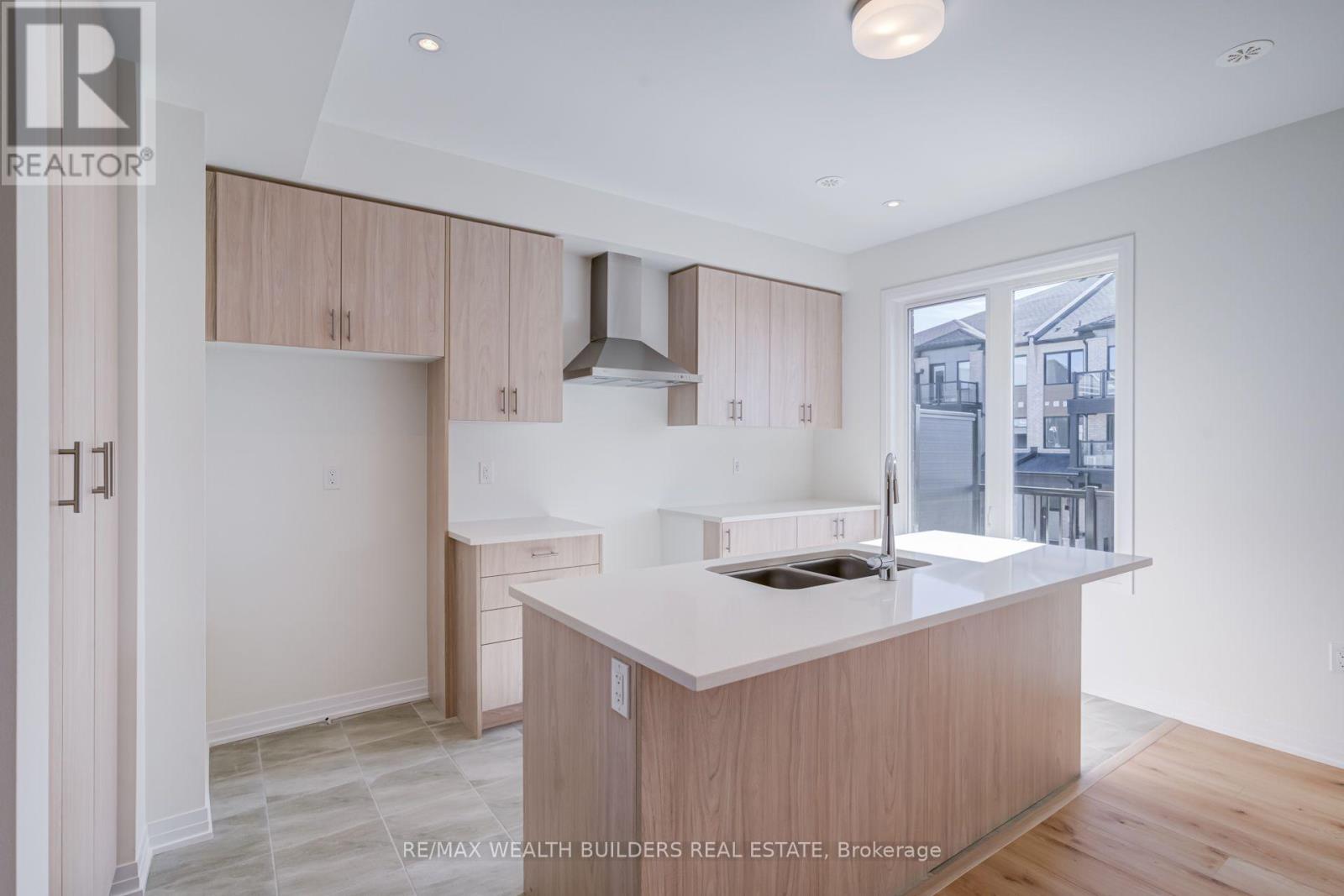 6 Thornbird Crescent Property Photo 7