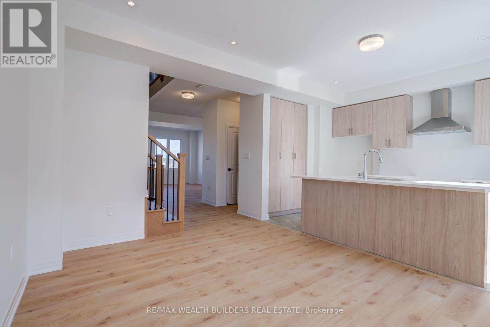 6 Thornbird Crescent Property Photo 12