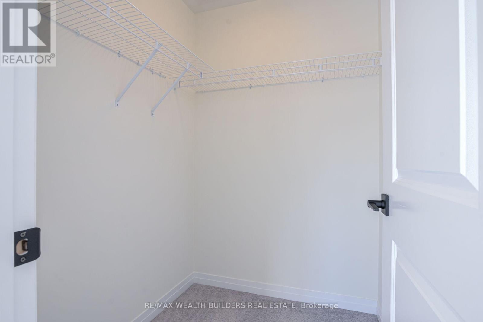 6 Thornbird Crescent Property Photo 22