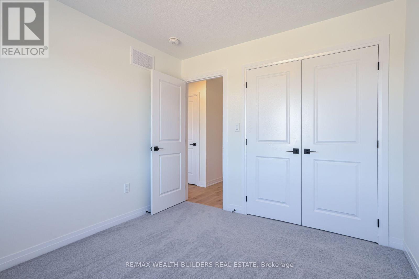 6 Thornbird Crescent Property Photo 29
