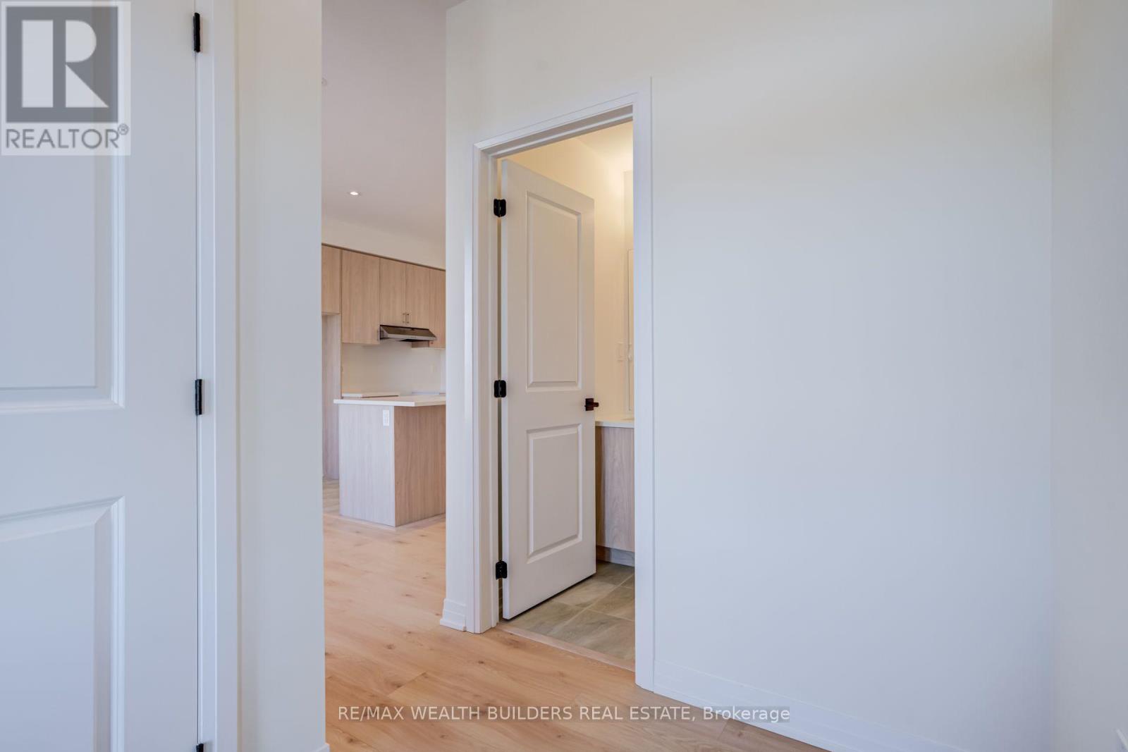 6 Thornbird Crescent Property Photo 36