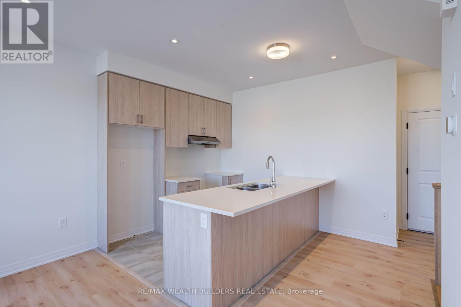 6 Thornbird Crescent Property Photo 40