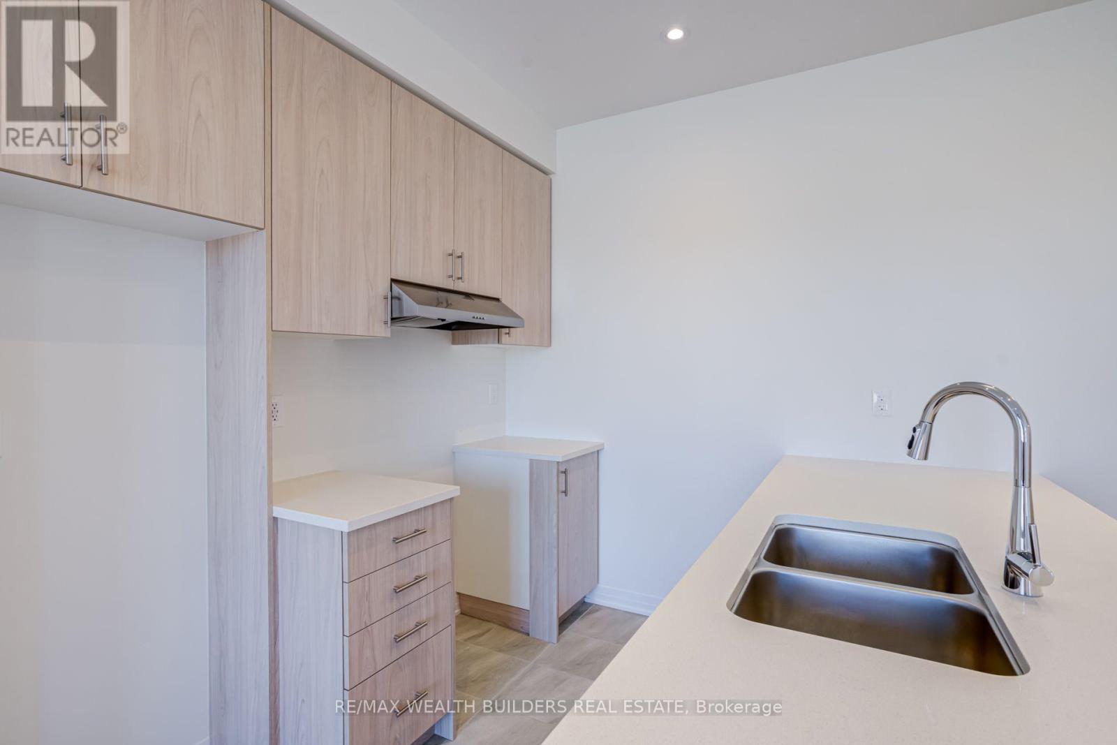 6 Thornbird Crescent Property Photo 43