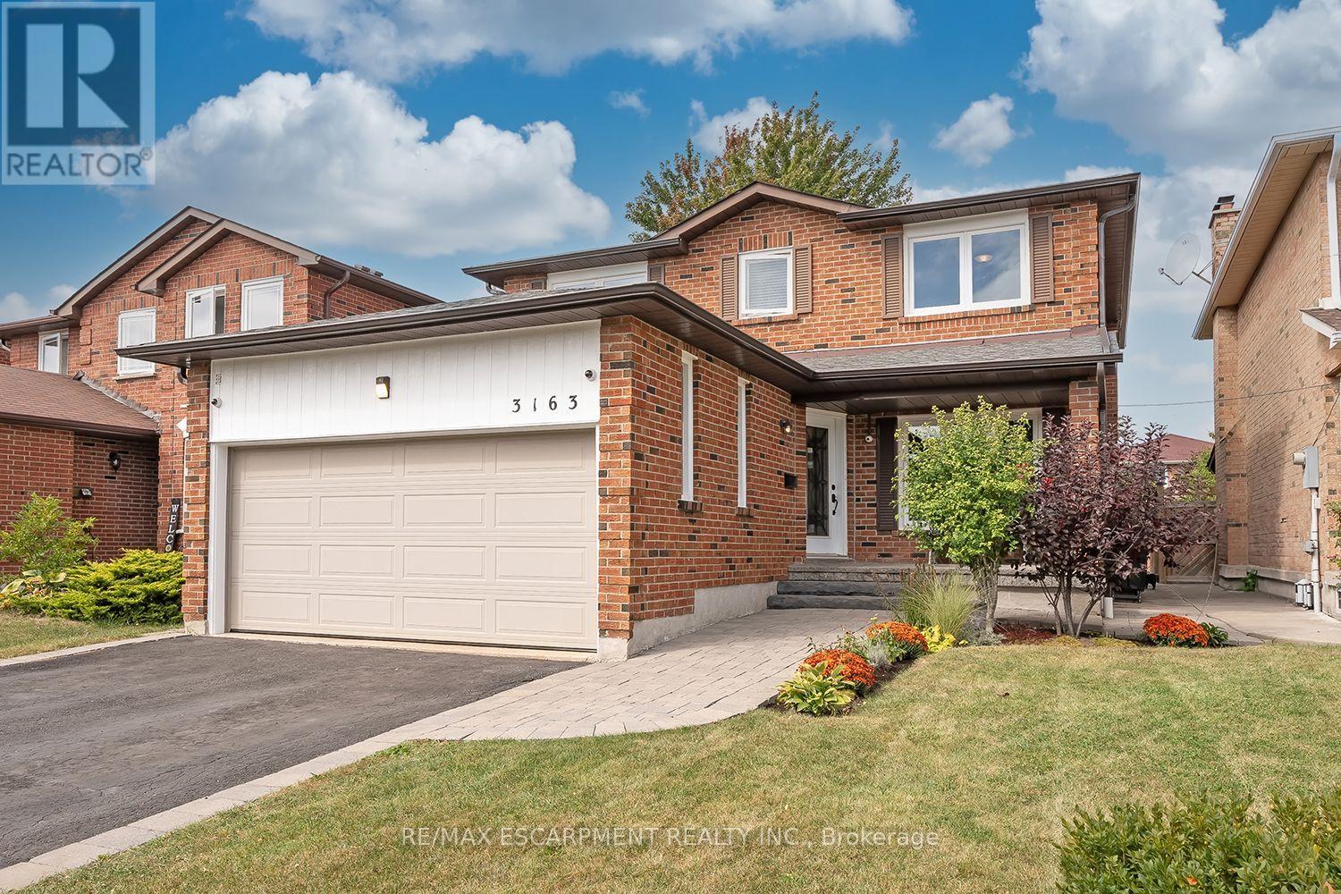 3163 BARWELL ROAD Property Photo 1