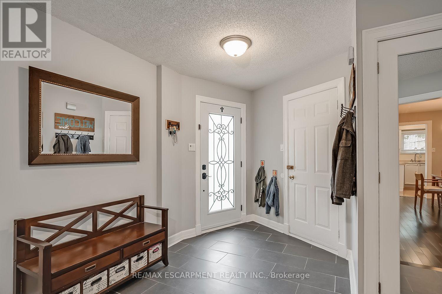 3163 Barwell Road Property Photo 3
