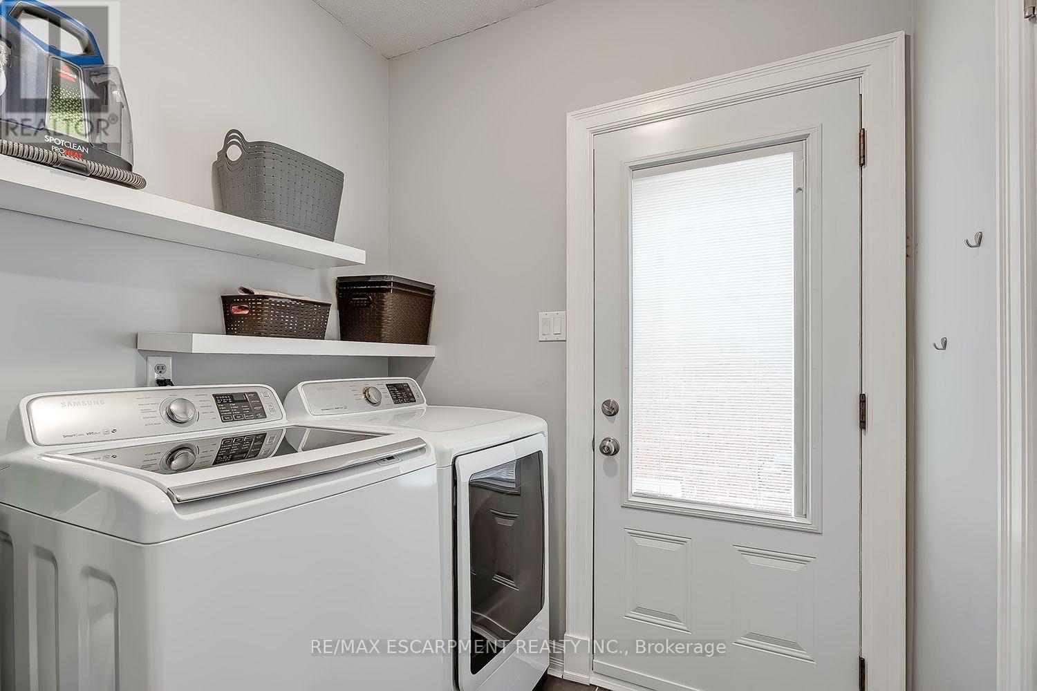 3163 Barwell Road Property Photo 16