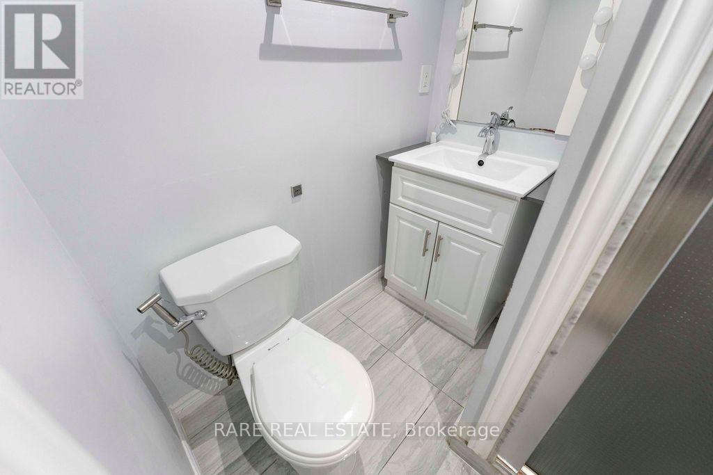 Lower - 733 Eaglemount Crescent Property Photo 8