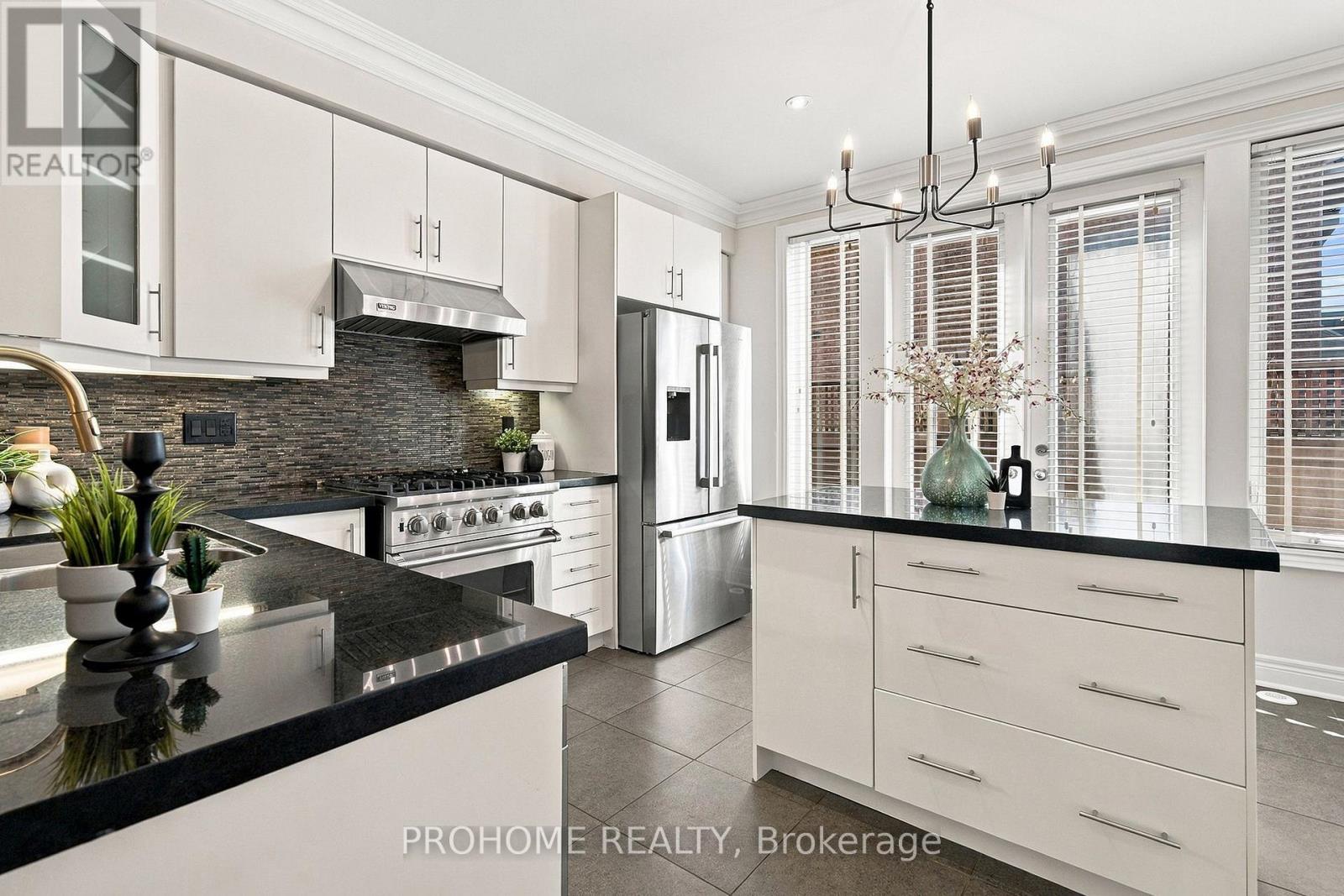 1831 Pagehurst Avenue Property Photo 14