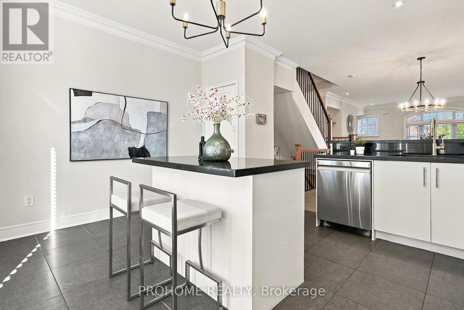 1831 Pagehurst Avenue Property Photo 16