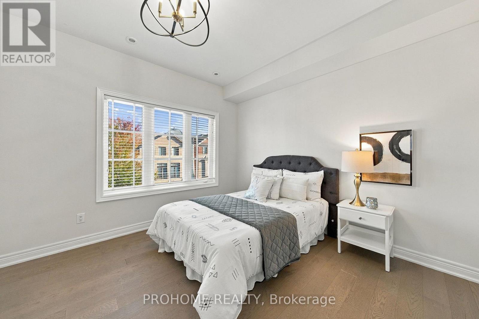 1831 Pagehurst Avenue Property Photo 32