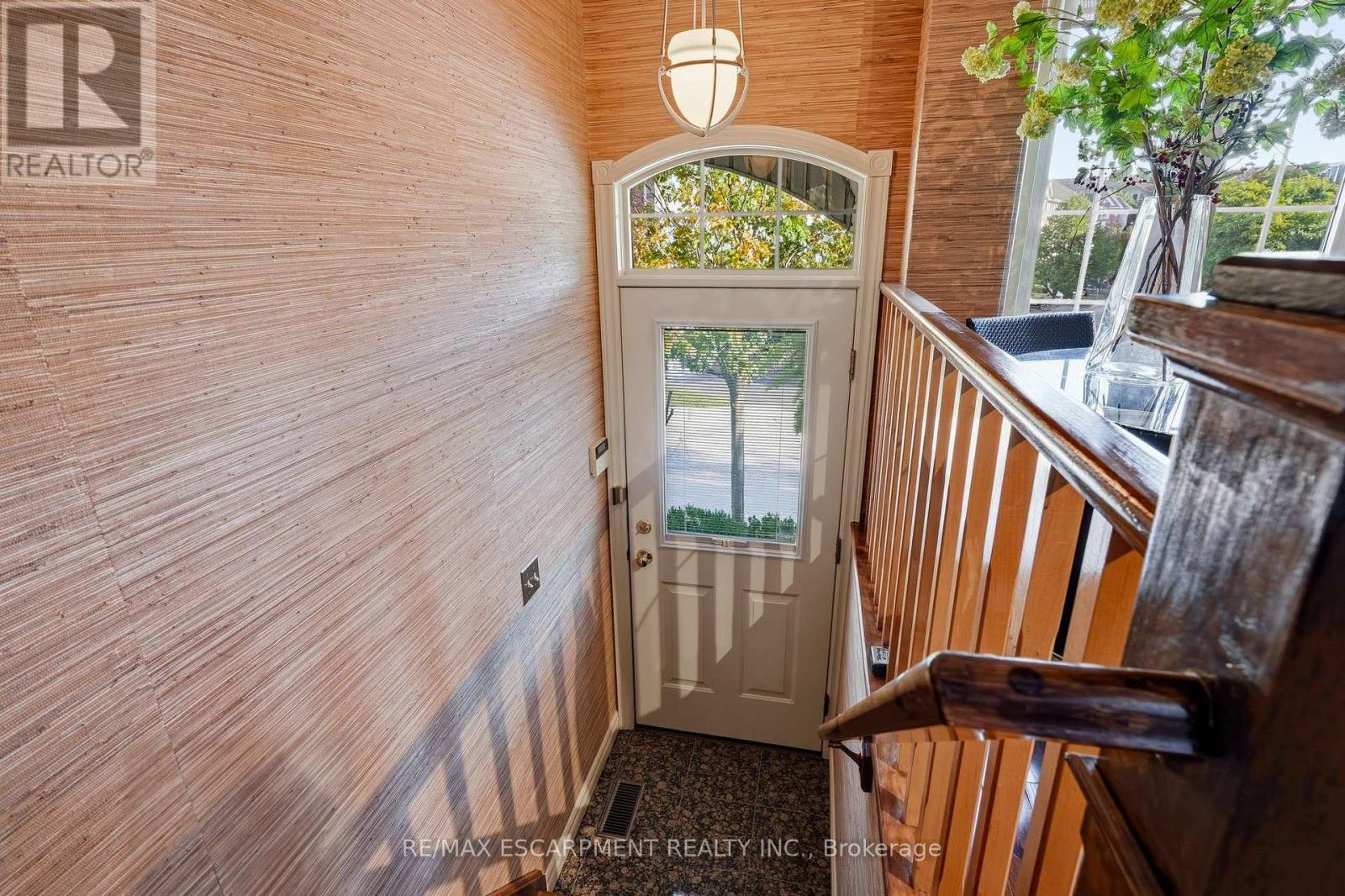 52 - 3480 Upper Middle Road Property Photo 4