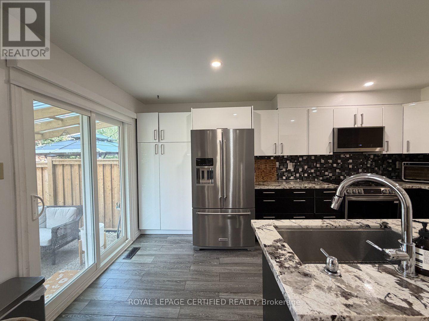 5967 Cherrywood Place Property Photo 10
