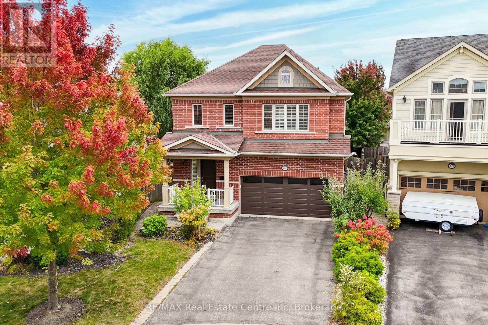 52 Bardoe Crescent Property Photo 1