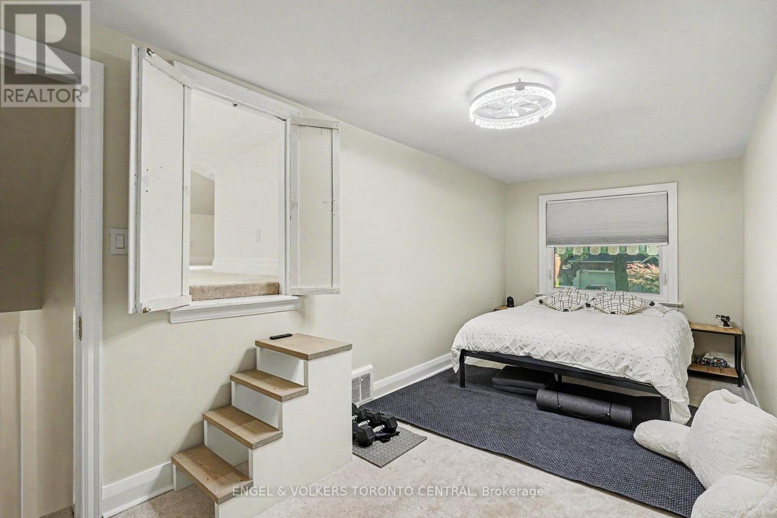 28 Inverleigh Drive Property Photo 13