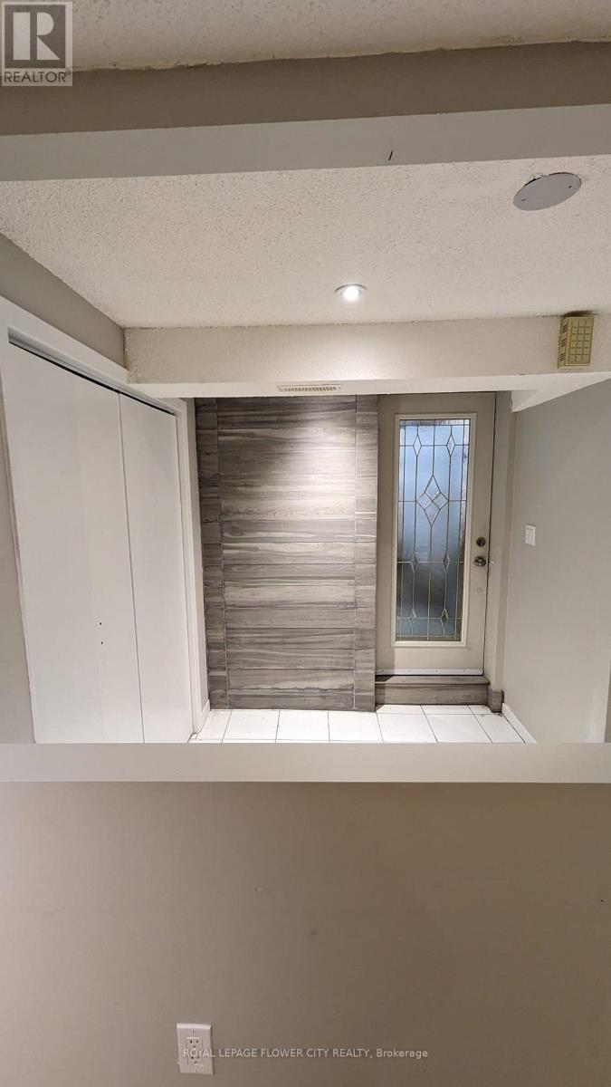 2605 Innisfil Road Property Photo 6