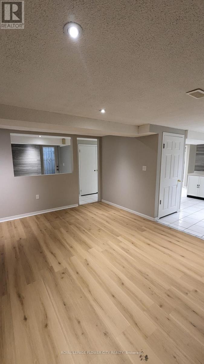 2605 Innisfil Road Property Photo 7