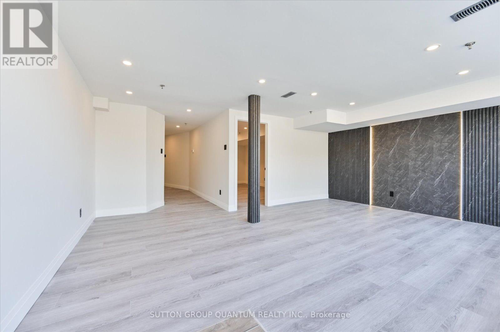 24 - 7171 Torbram Road Property Photo 2