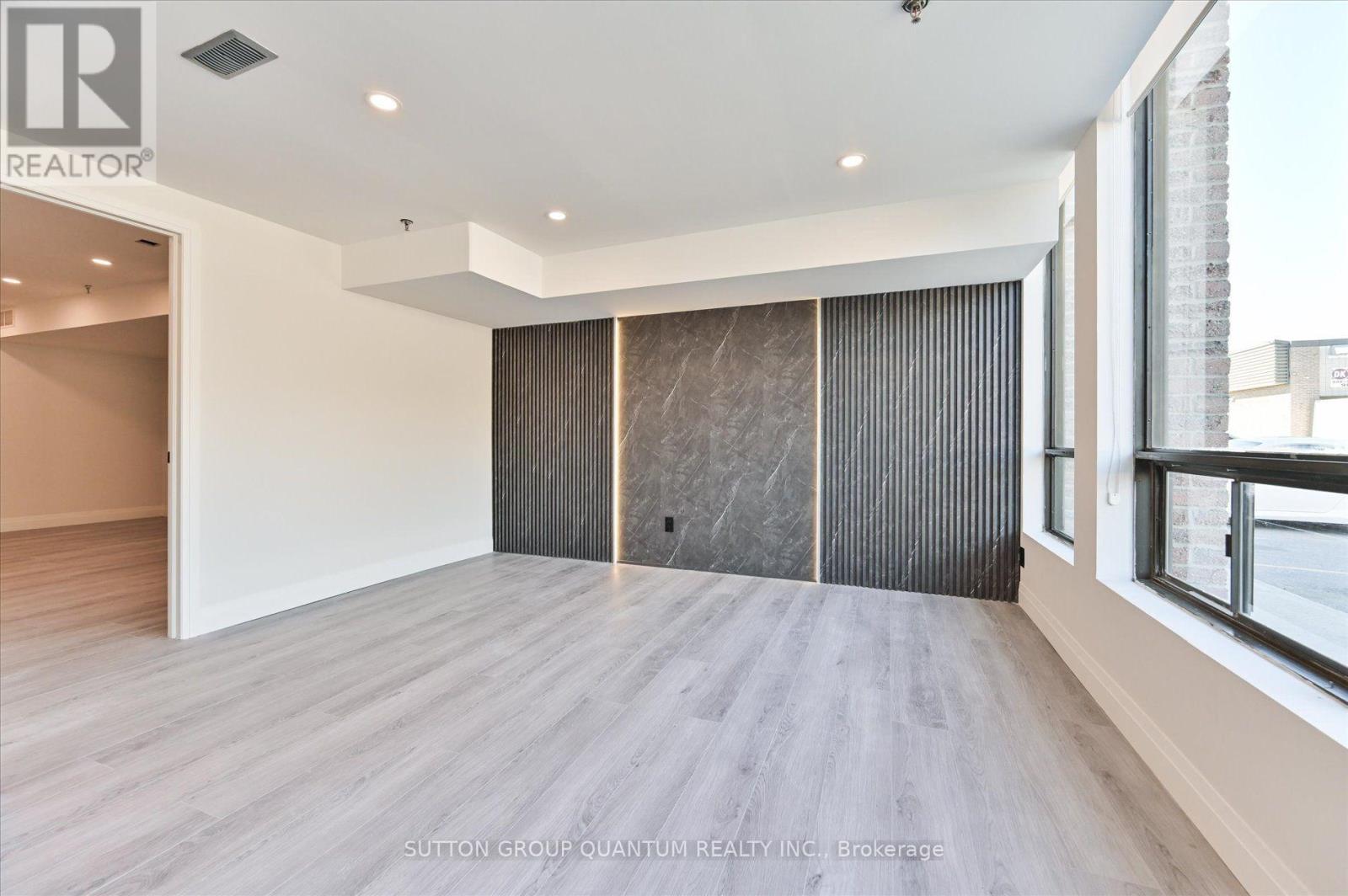 24 - 7171 Torbram Road Property Photo 5