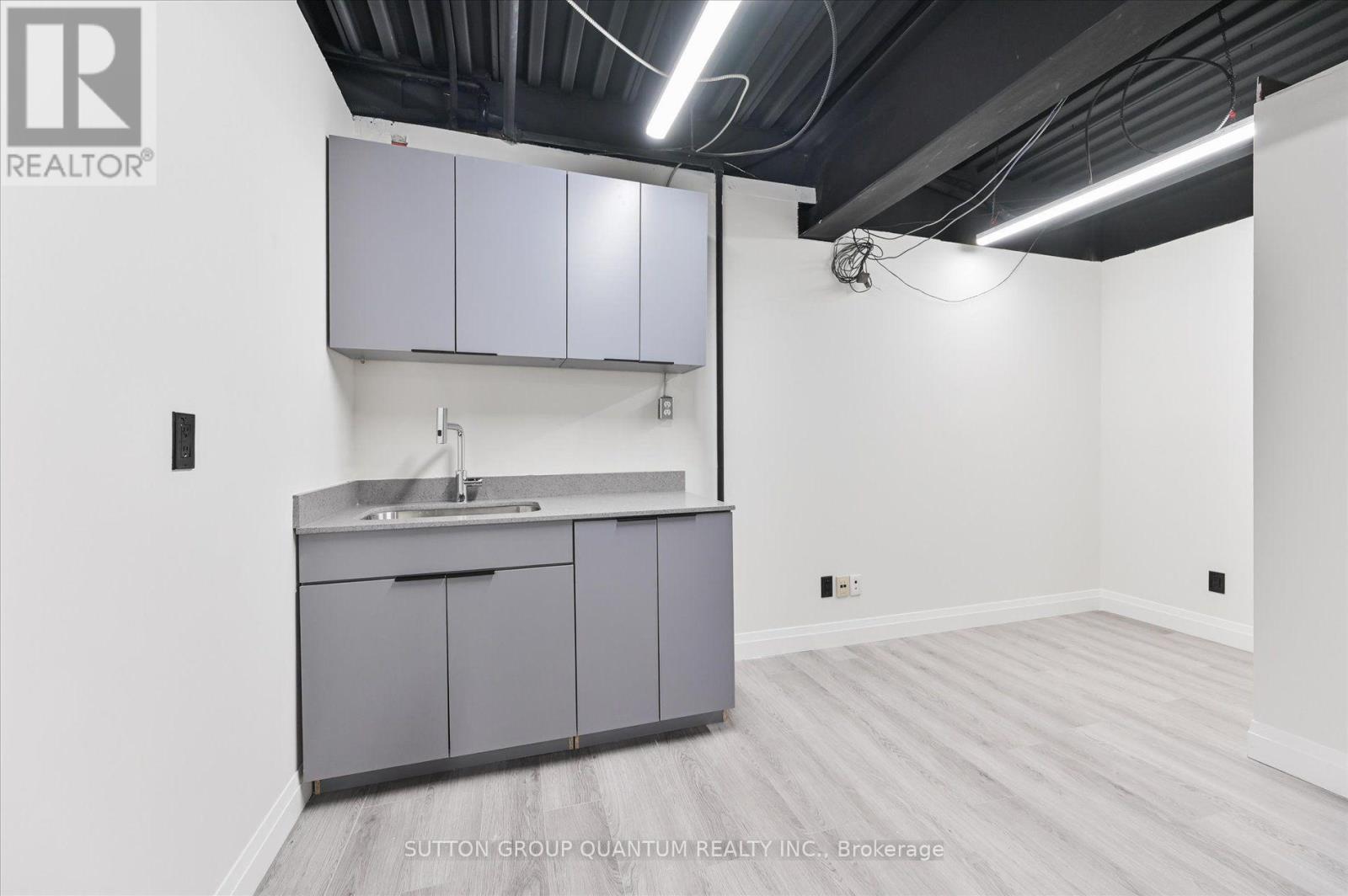24 - 7171 Torbram Road Property Photo 15