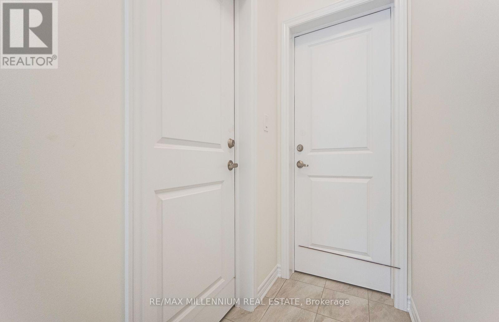 Upper - 34 Thornbird Crescent Property Photo 4