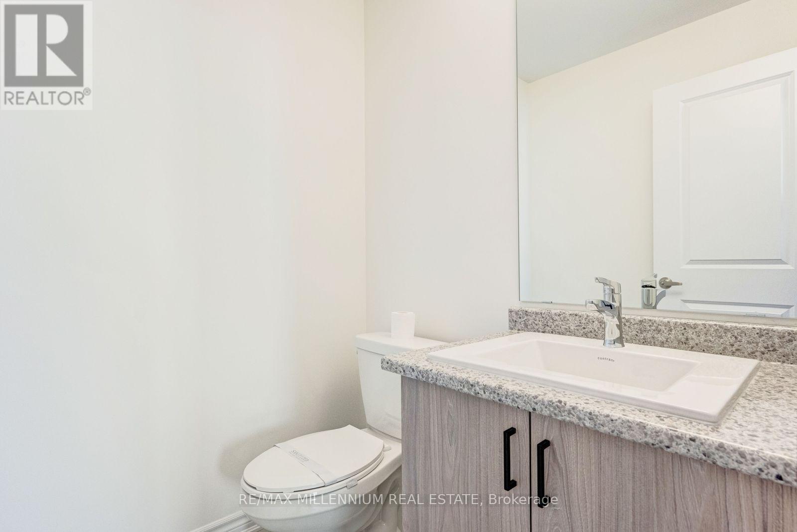 Upper - 34 Thornbird Crescent Property Photo 14