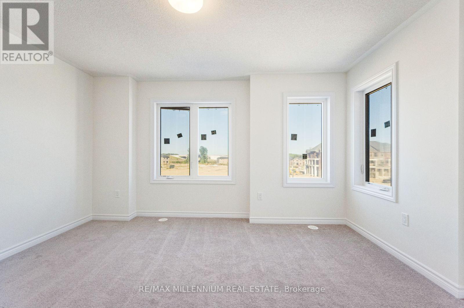 Upper - 34 Thornbird Crescent Property Photo 34