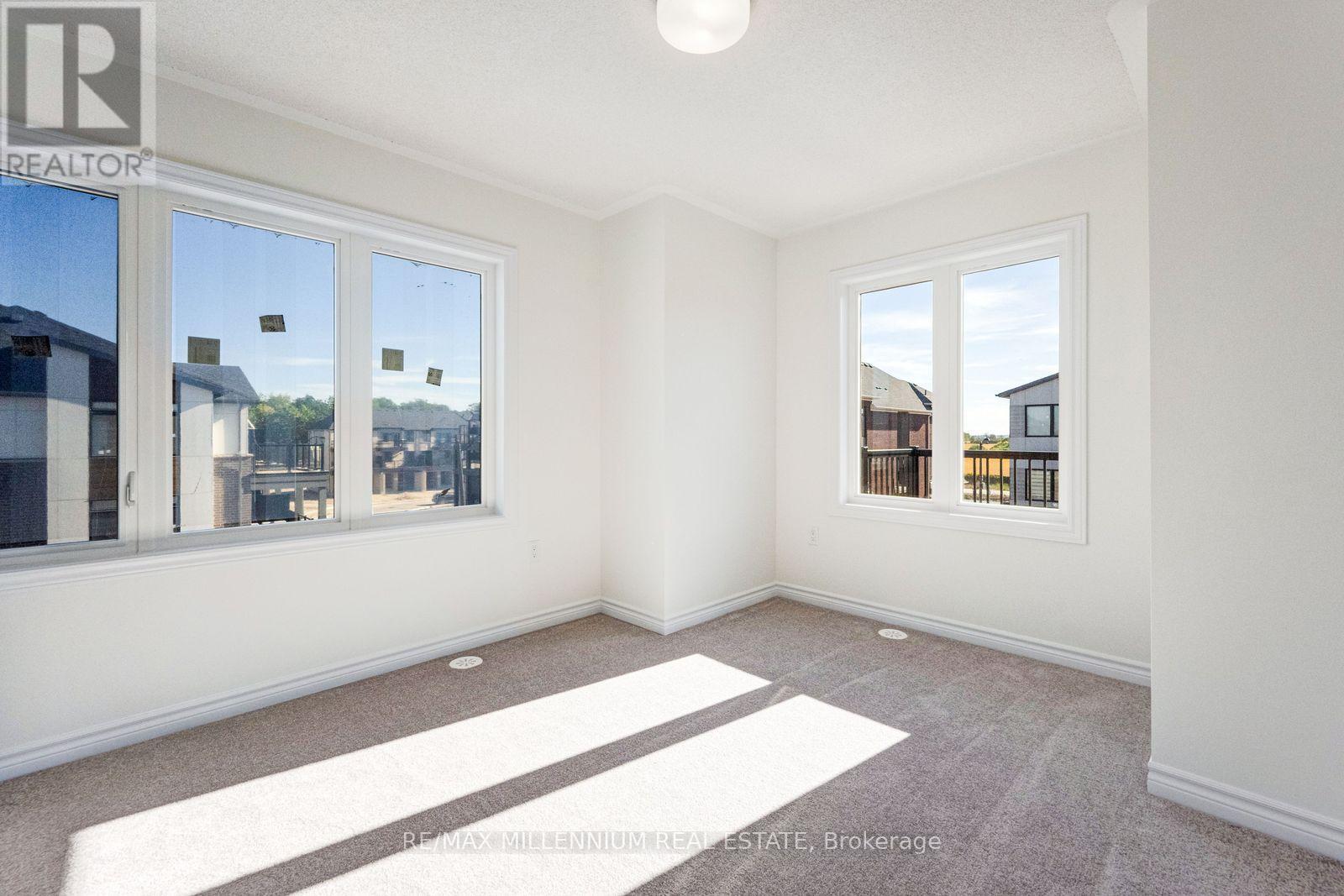 Upper - 34 Thornbird Crescent Property Photo 39
