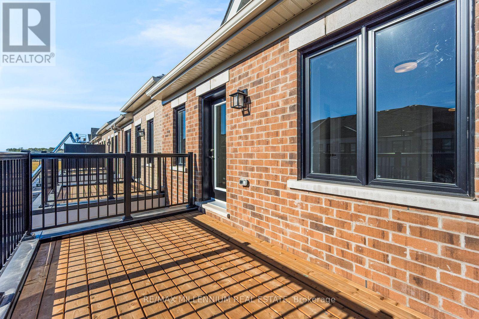Upper - 34 Thornbird Crescent Property Photo 45