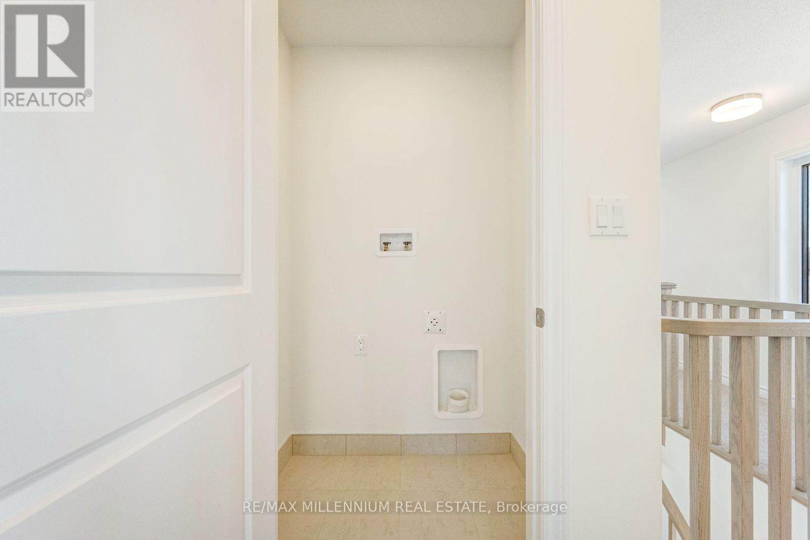 Upper - 34 Thornbird Crescent Property Photo 46