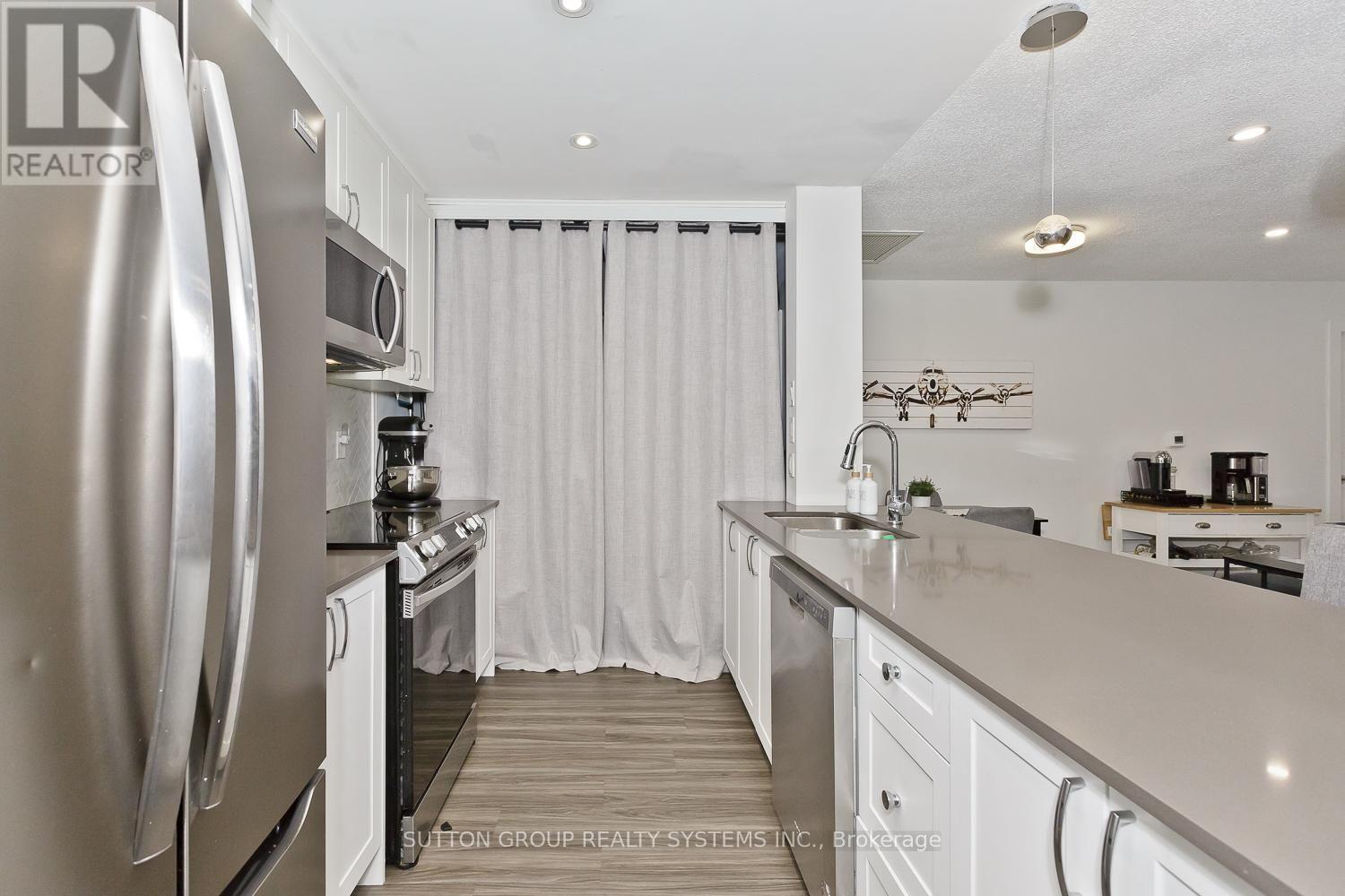 311 - 4198 Dundas Street W Property Photo 12
