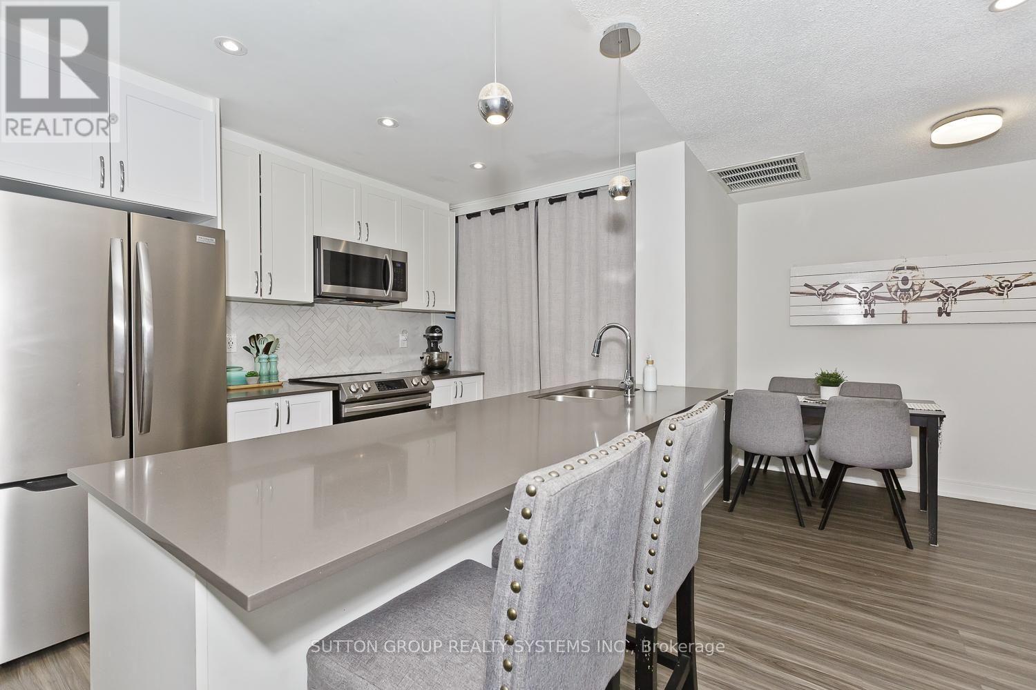 311 - 4198 Dundas Street W Property Photo 14