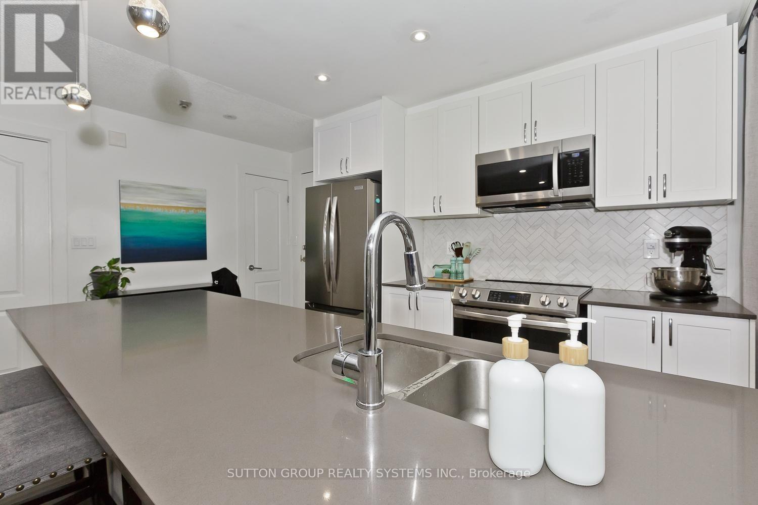 311 - 4198 Dundas Street W Property Photo 19