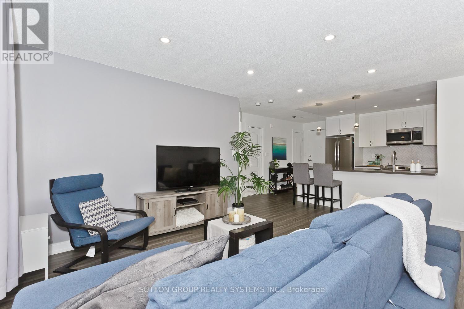 311 - 4198 Dundas Street W Property Photo 28