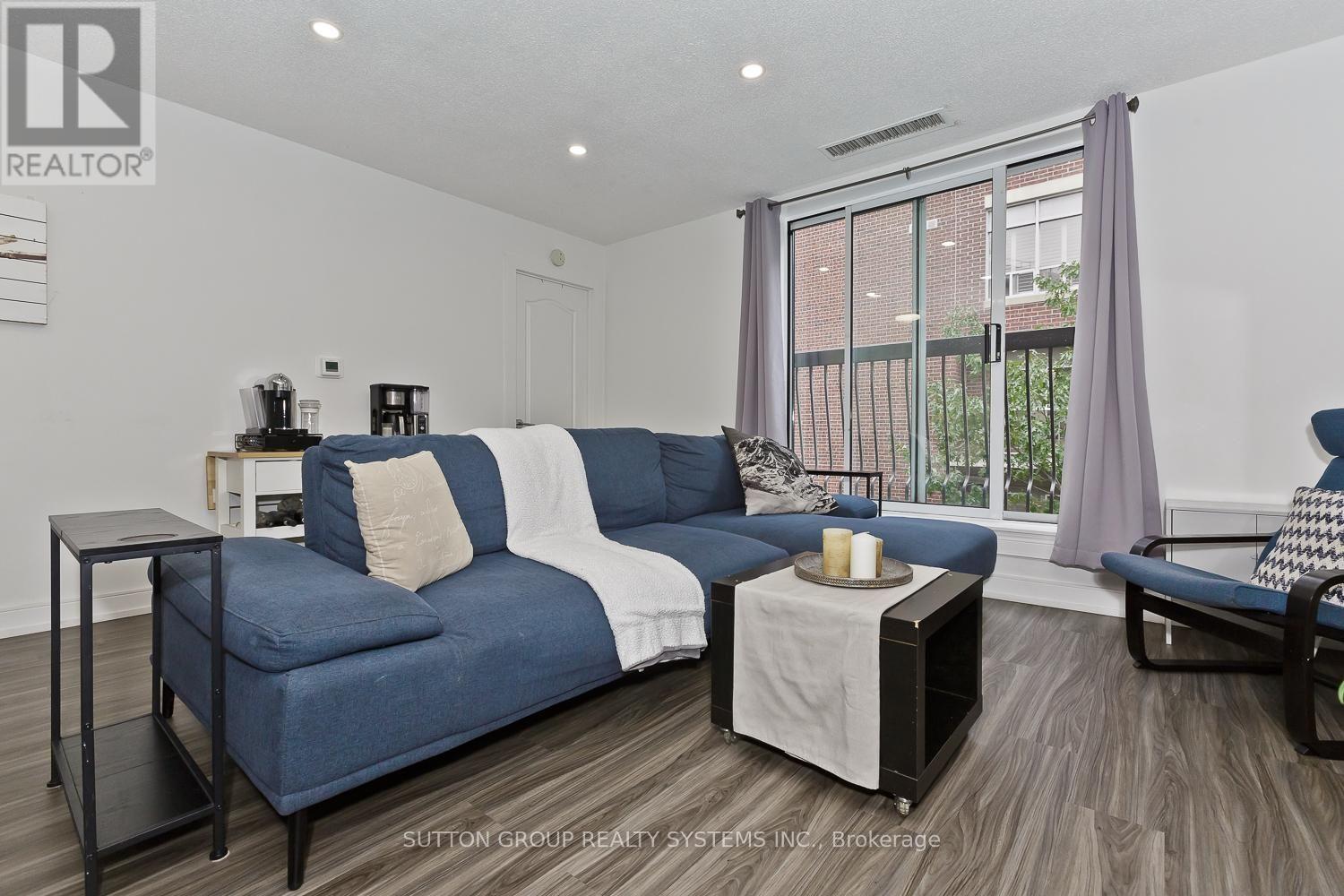 311 - 4198 Dundas Street W Property Photo 29