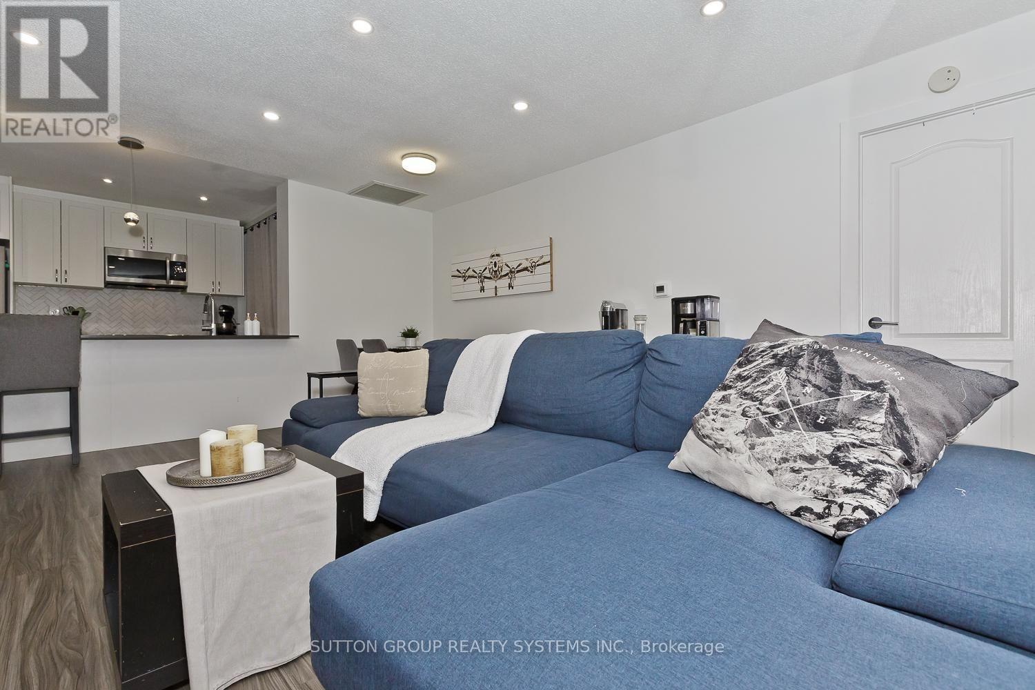 311 - 4198 Dundas Street W Property Photo 30