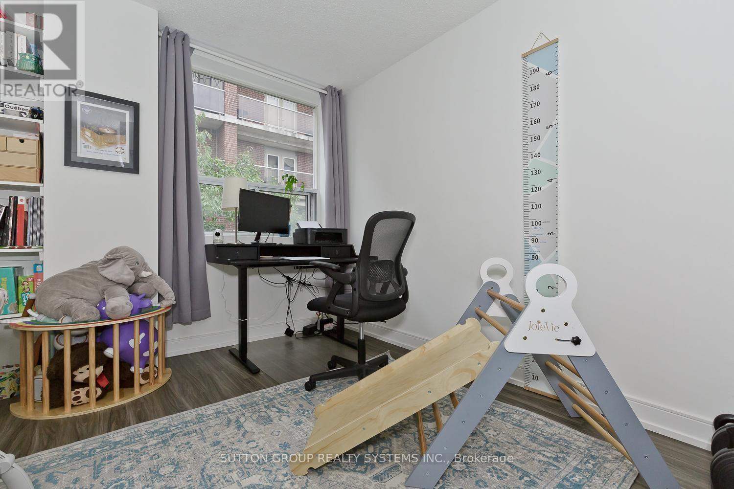 311 - 4198 Dundas Street W Property Photo 36