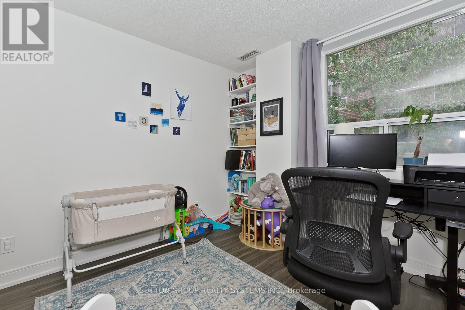 311 - 4198 Dundas Street W Property Photo 37
