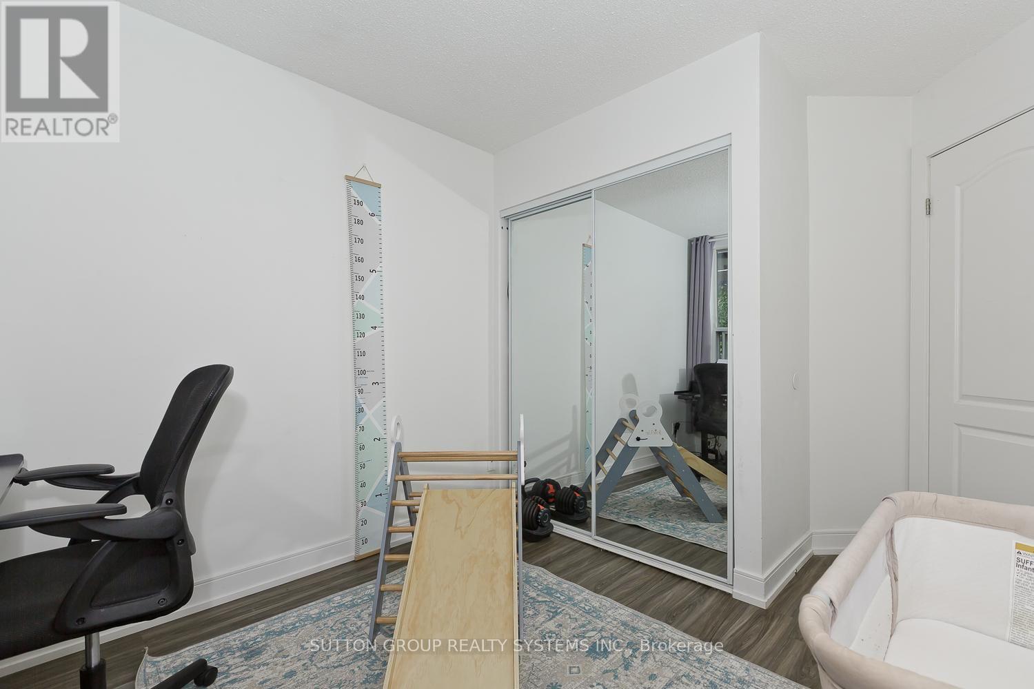 311 - 4198 Dundas Street W Property Photo 38