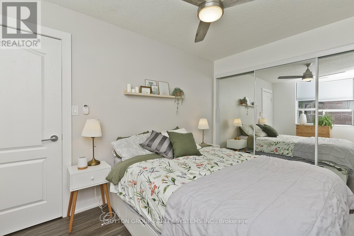 311 - 4198 Dundas Street W Property Photo 40