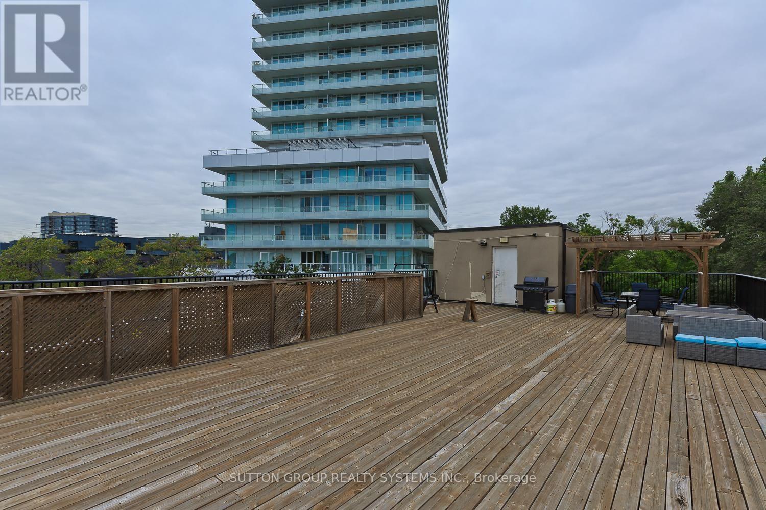 311 - 4198 Dundas Street W Property Photo 45