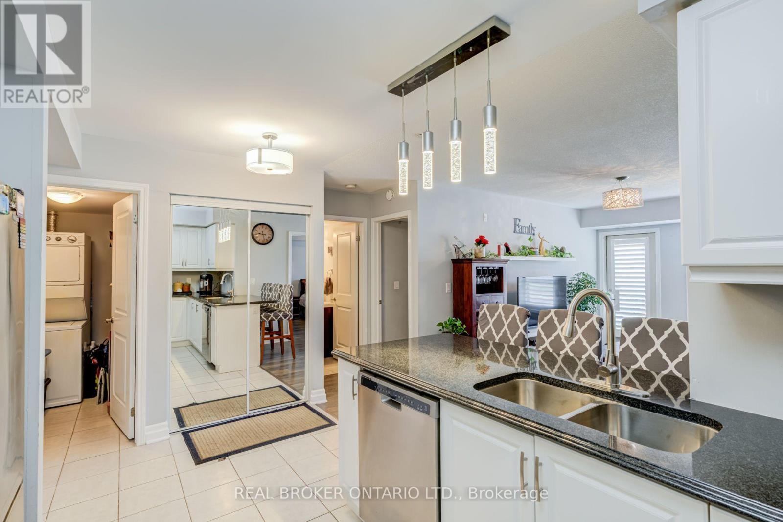105 - 1045 Nadalin Heights Property Photo 7