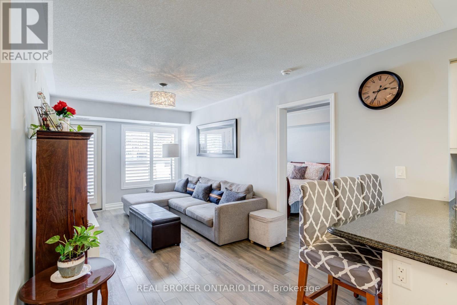 105 - 1045 Nadalin Heights Property Photo 9